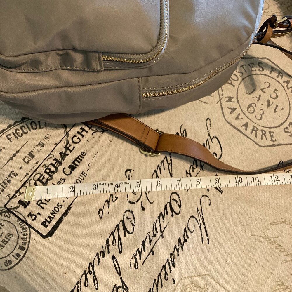 Tommy Hilfiger Beige Nylon Small Backpack with Leather Straps with TH Logo - Picture 8 of 16